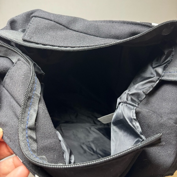 Robin Ruth Souvenir World Hobo Handbag - Picture 4 of 7